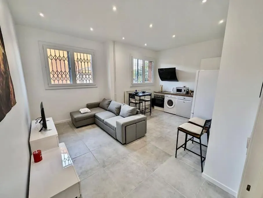 Apartment Excellent T2 - Moderne & Tout Equipe Avec Parking Grenoble